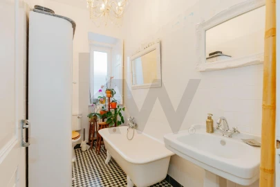 Moradia T8 para Venda em Carcavelos e Parede