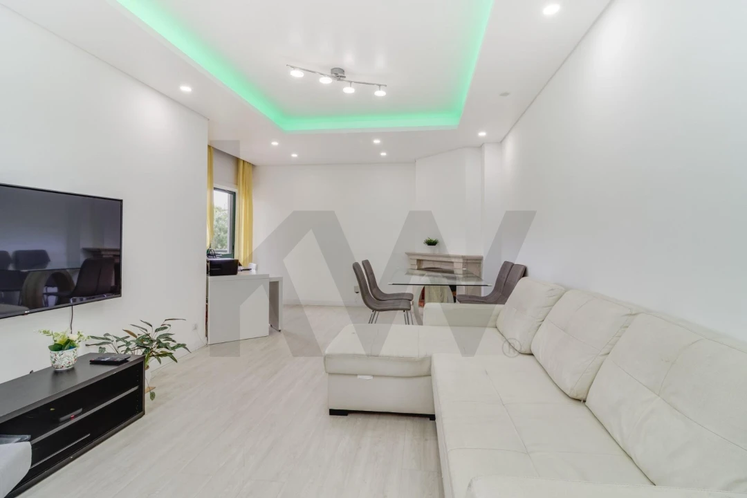 Apartamento T3 para Venda em Almada, Cova da Piedade, Pragal e Cacilhas Foto 5