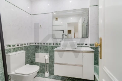 Apartamento T3 para Venda em Almada, Cova da Piedade, Pragal e Cacilhas