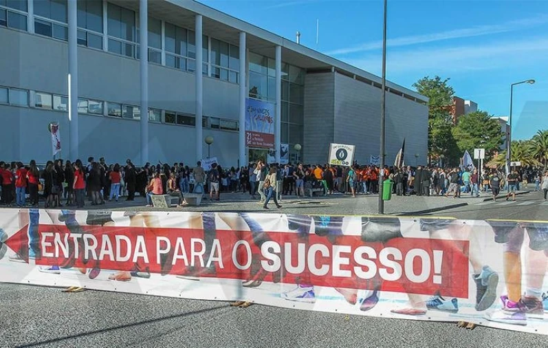 Apartamento T3 para Venda em Almada, Cova da Piedade, Pragal e Cacilhas Foto 34