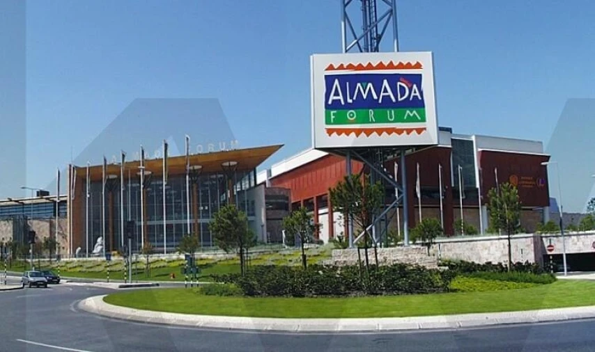Apartamento T3 para Venda em Almada, Cova da Piedade, Pragal e Cacilhas Foto 2