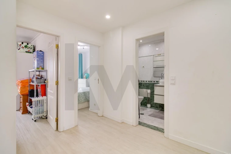 Apartamento T3 para Venda em Almada, Cova da Piedade, Pragal e Cacilhas Foto 10