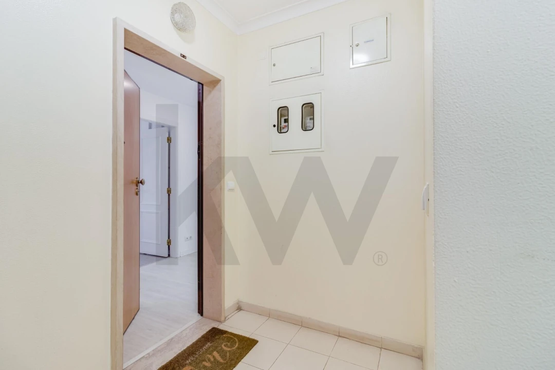 Apartamento T3 para Venda em Almada, Cova da Piedade, Pragal e Cacilhas Foto 22