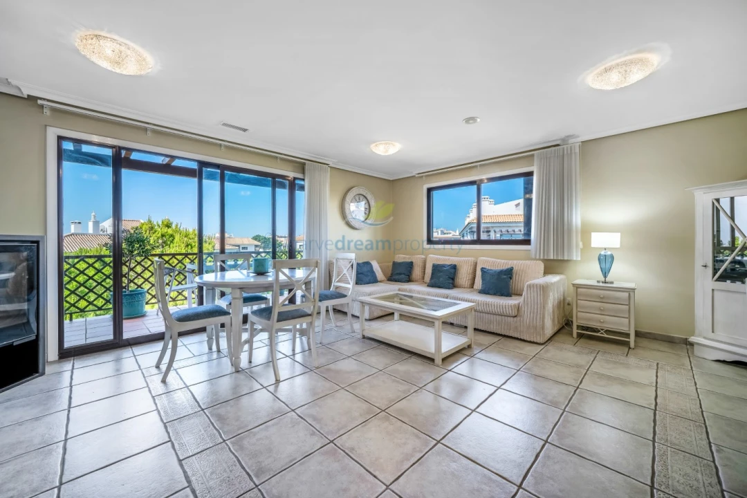 Apartamento T1 para Venda em Albufeira e Olhos de Água Foto 10