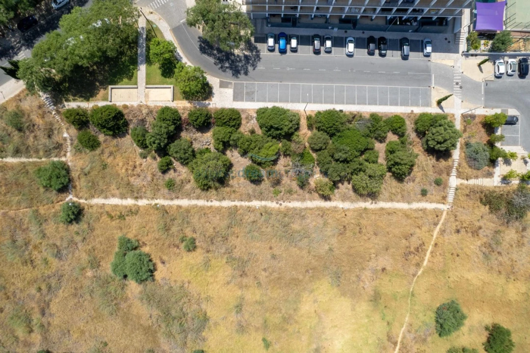 Terreno para Venda em Albufeira e Olhos de Água Foto 4