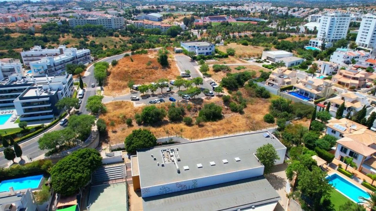 Terreno para Venda em Albufeira e Olhos de Água Foto 17