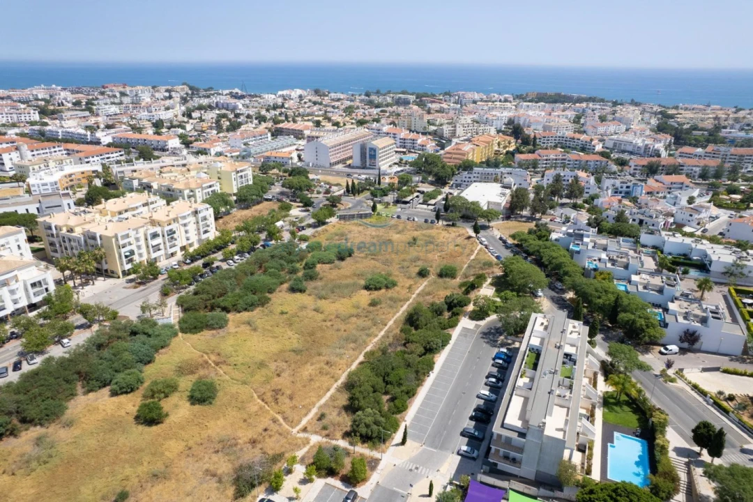 Terreno para Venda em Albufeira e Olhos de Água Foto 6