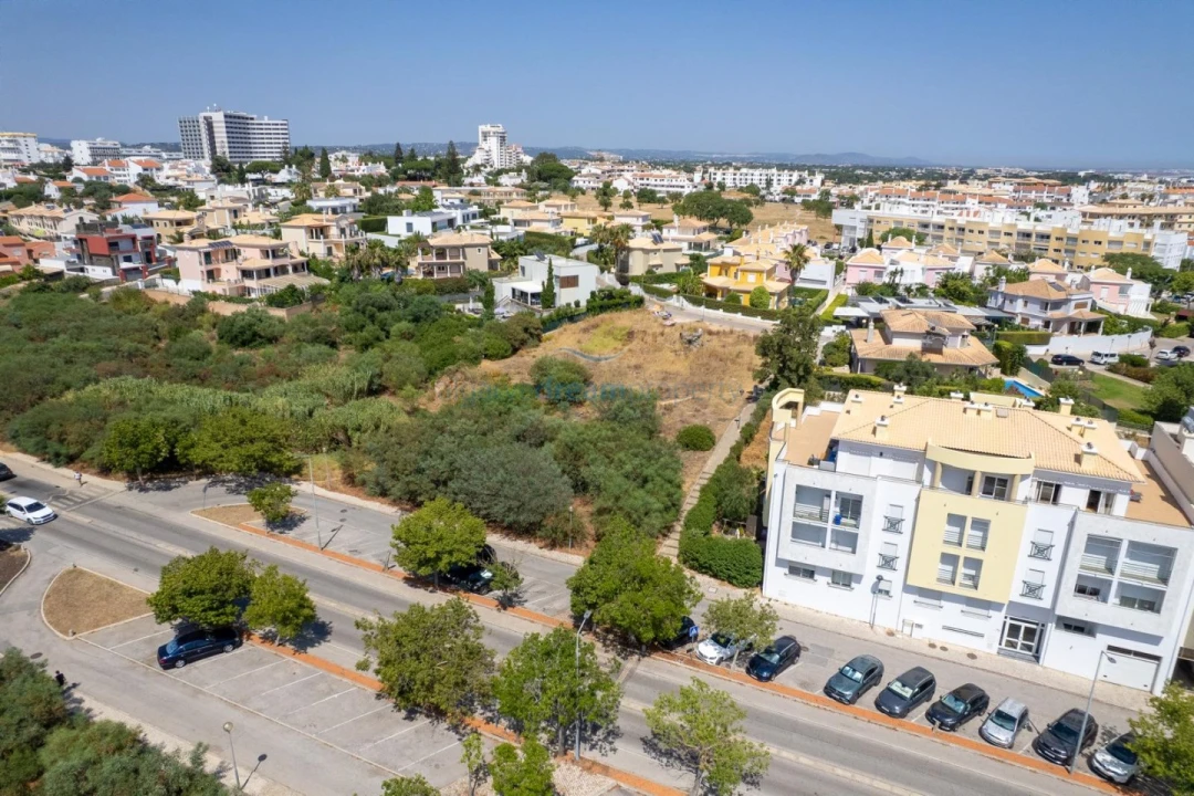 Terreno para Venda em Albufeira e Olhos de Água Foto 15