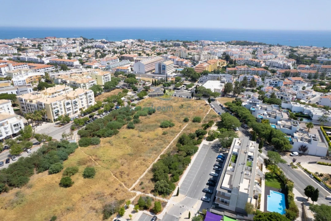Terreno para Venda em Albufeira e Olhos de Água Foto 5