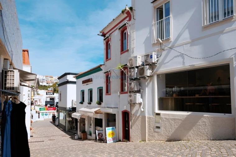 Moradia T2 para Venda em Albufeira e Olhos de Água Foto 19