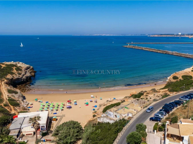Apartamento T4 para Venda em Ferragudo Foto 24