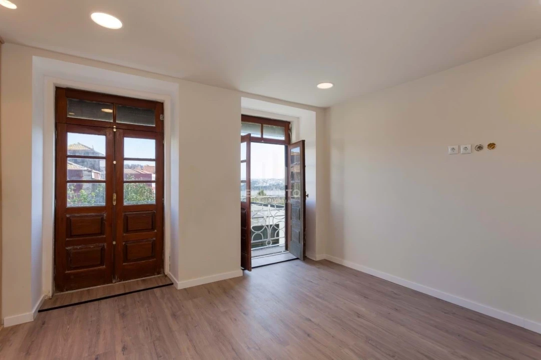 Apartamento T1 para Venda em Bonfim Foto 5