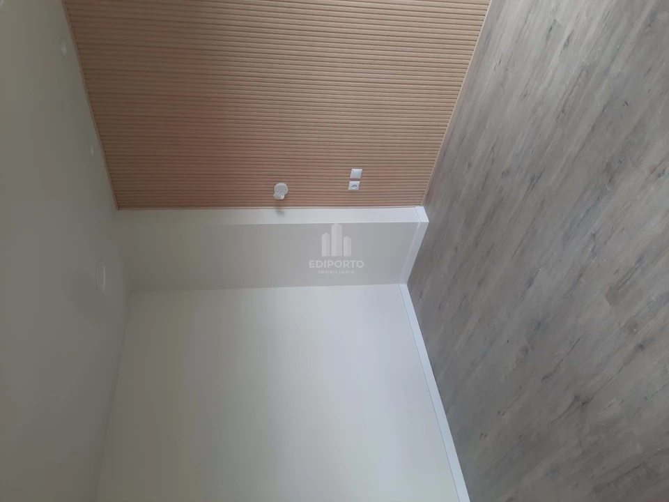 Apartamento T1 para Venda em Bonfim Foto 37