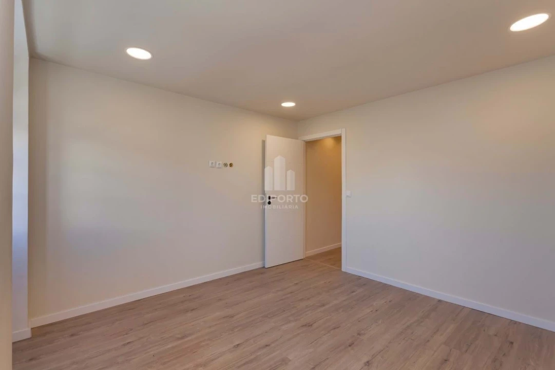Apartamento T1 para Venda em Bonfim Foto 15