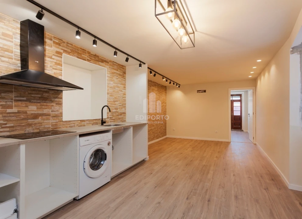 Apartamento T1 para Venda em Bonfim Foto 9