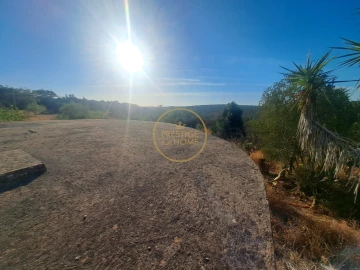Moradia T3 para Venda em Loule (São Clemente)
