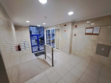 Apartamento T2 para Venda em Loule (São Clemente)
