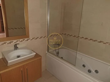 Apartamento T2 para Venda em Loule (São Clemente)