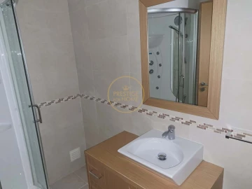 Apartamento T2 para Venda em Loule (São Clemente)