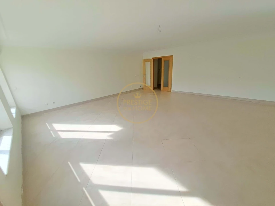 Apartamento T2 para Venda em Loule (São Clemente) Foto 5