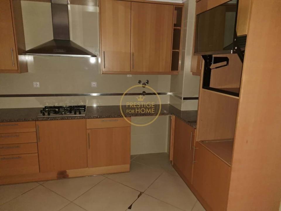 Apartamento T2 para Venda em Loule (São Clemente) Foto 9
