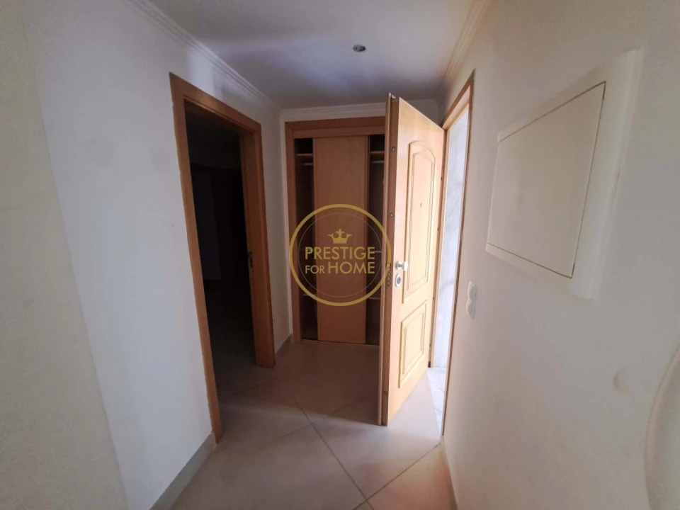 Apartamento T2 para Venda em Loule (São Clemente) Foto 18