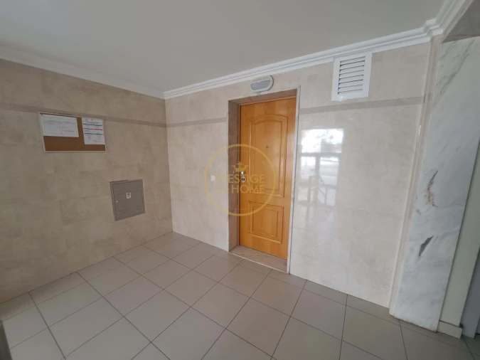 Apartamento T2 para Venda em Loule (São Clemente) Foto 21