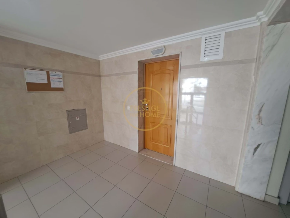 Apartamento T2 para Venda em Loule (São Clemente) Foto 21