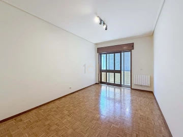 Apartamento T3 para Arrendamento em Paranhos