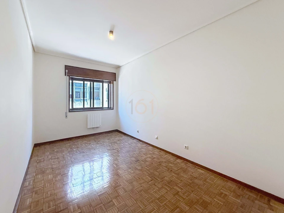 Apartamento T3 para Arrendamento em Paranhos Foto 15
