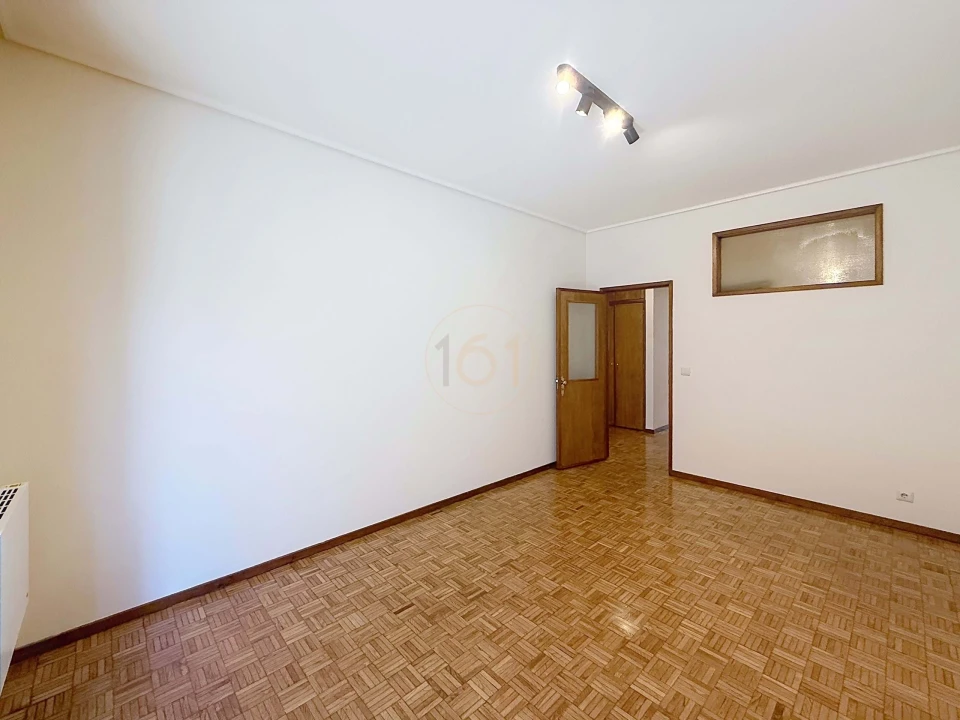 Apartamento T3 para Arrendamento em Paranhos Foto 2
