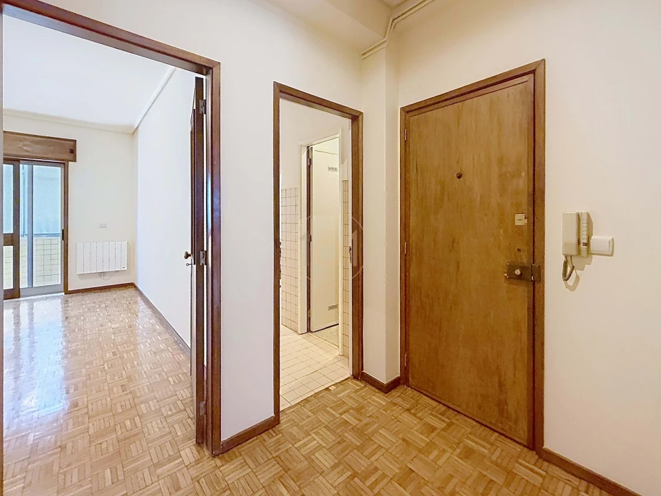 Apartamento T3 para Arrendamento em Paranhos Foto 9
