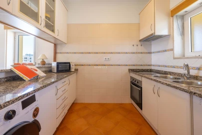 Apartamento T1 para Venda em Lagos (São Sebastião e Santa Maria)