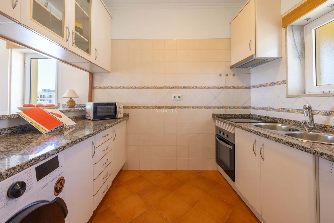 Apartamento T1 para Venda em Lagos (São Sebastião e Santa Maria) Foto 14