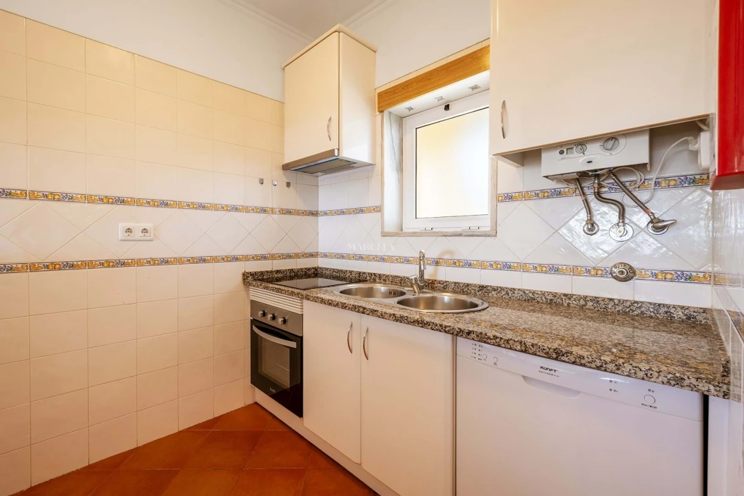 Apartamento T1 para Venda em Lagos (São Sebastião e Santa Maria) Foto 16