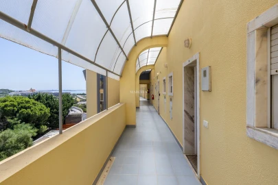Apartamento T1 para Venda em Lagos (São Sebastião e Santa Maria)
