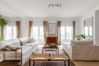 Apartamento T4 para Venda em Avenidas Novas