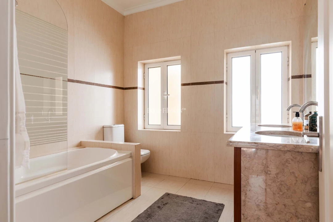 Apartamento T4 para Venda em Avenidas Novas Foto 36