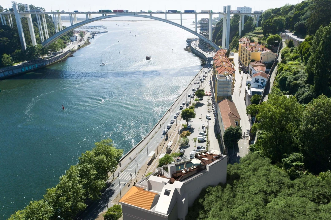 Apartamento T2 para Venda em Lordelo do Ouro e Massarelos Foto 2