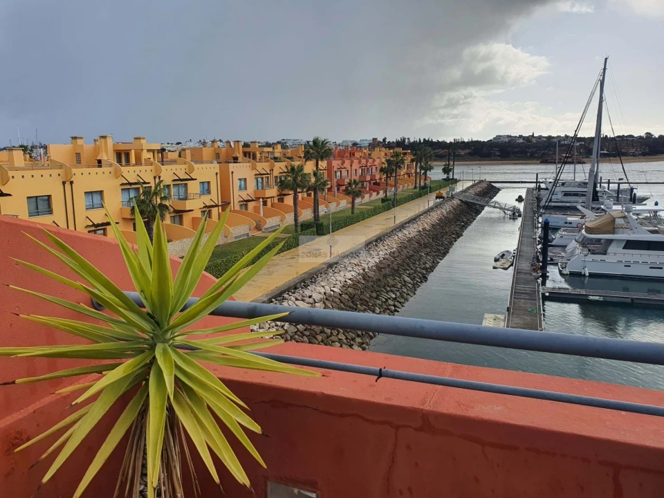 Apartamento T2 para Venda em Portimão Foto 1