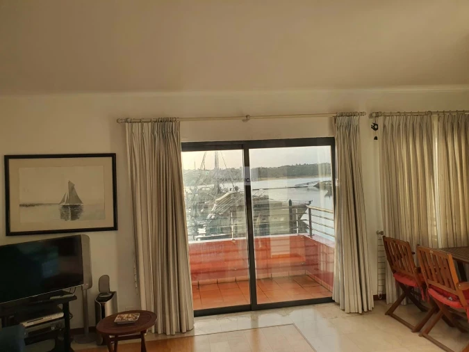 Apartamento T2 para Venda em Portimão Foto 16