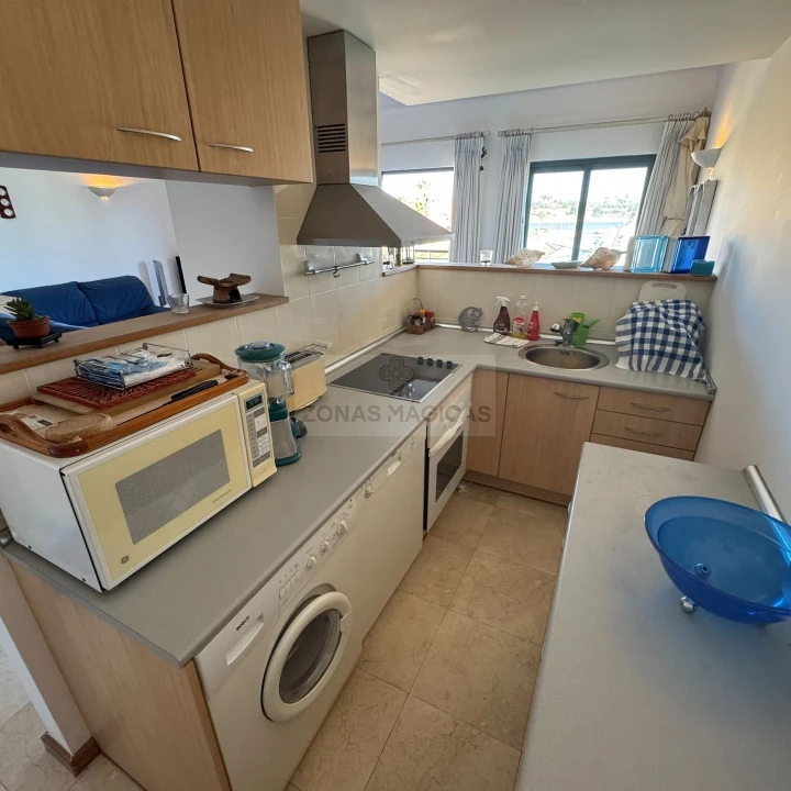 Apartamento T2 para Venda em Portimão Foto 18