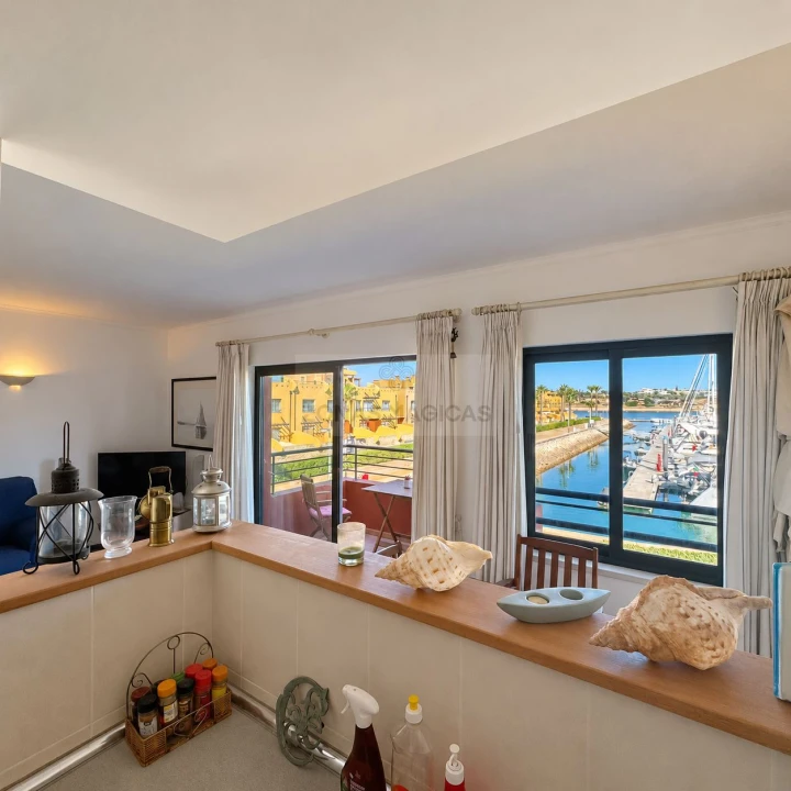 Apartamento T2 para Venda em Portimão Foto 3