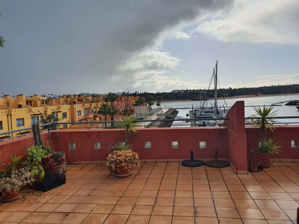 Apartamento T2 para Venda em Portimão Foto 5