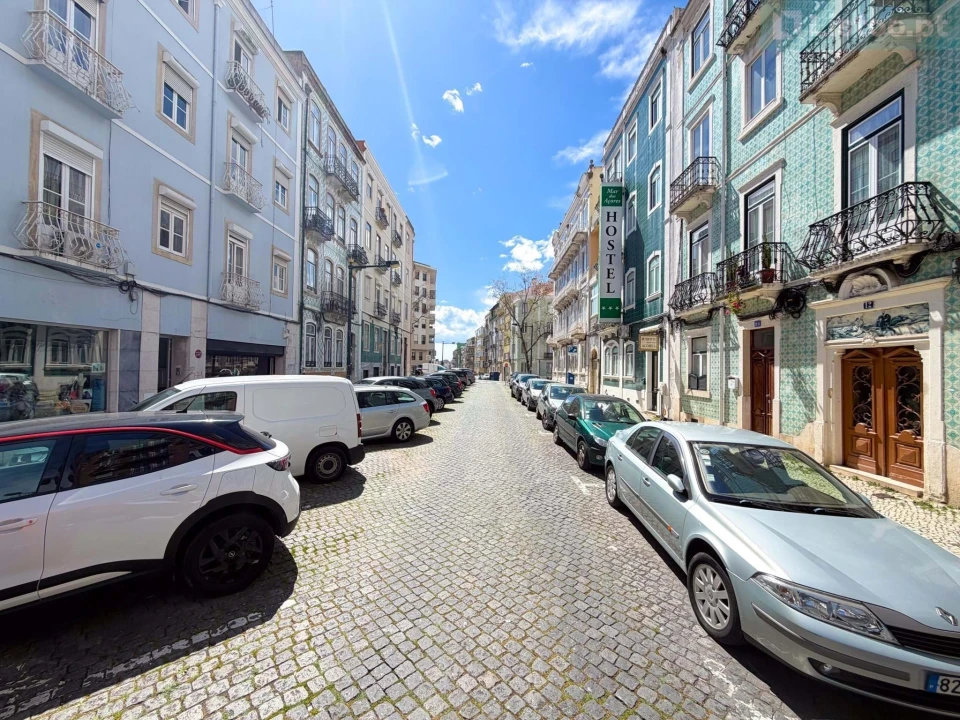 Apartamento T5 para Venda em Arroios Foto 1