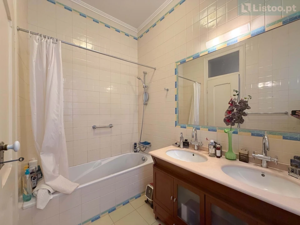 Apartamento T5 para Venda em Arroios Foto 17