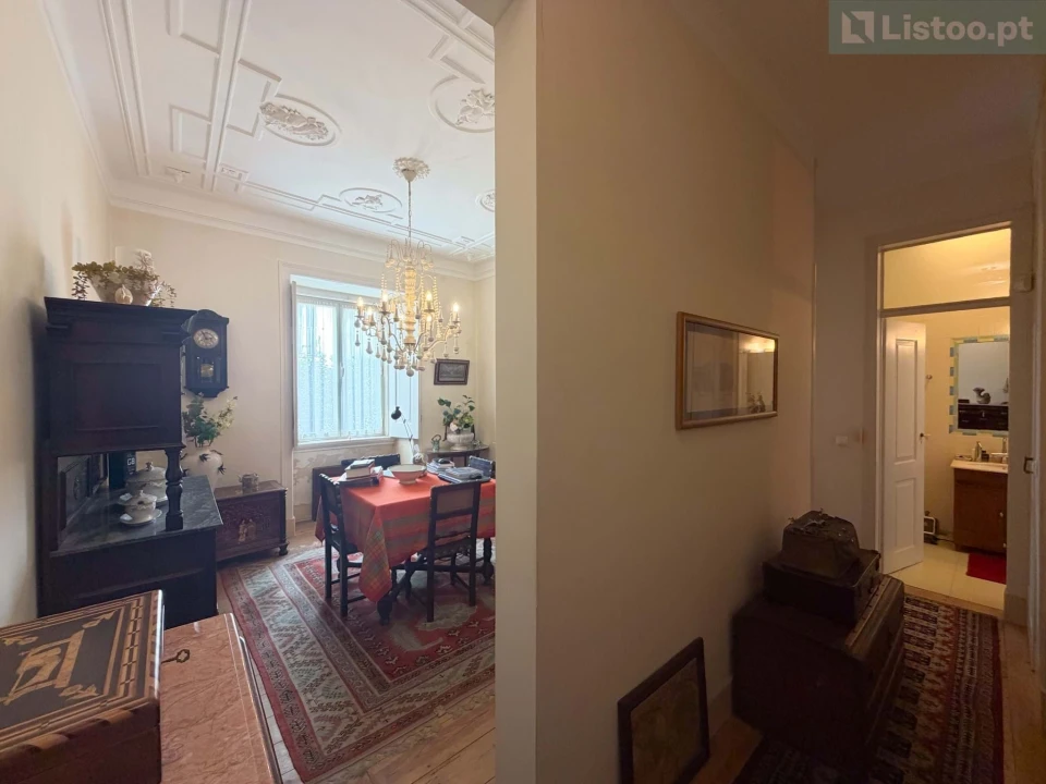 Apartamento T5 para Venda em Arroios Foto 14