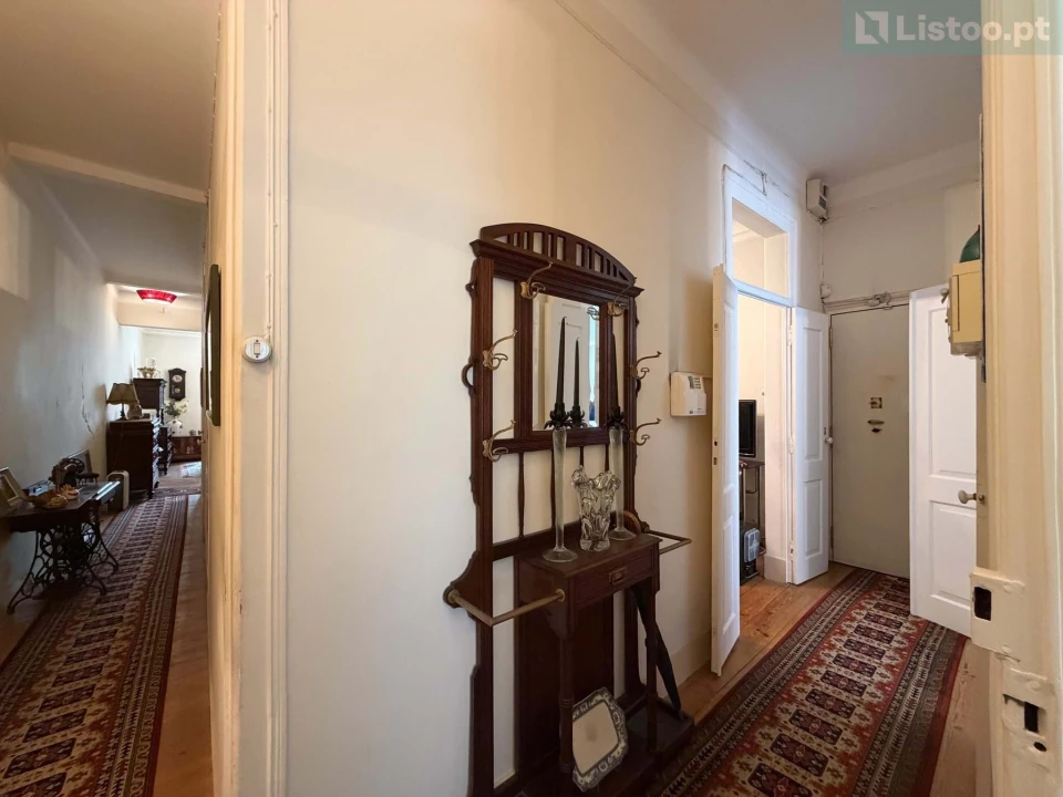 Apartamento T5 para Venda em Arroios Foto 12