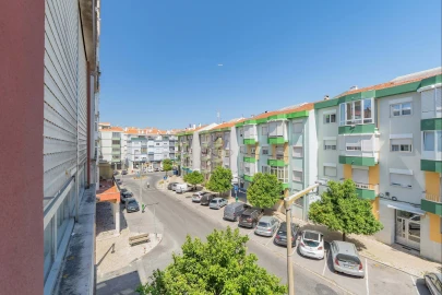 Apartamento T2 para Venda em Santa Iria de Azoia, São João da Talha e Bobadela
