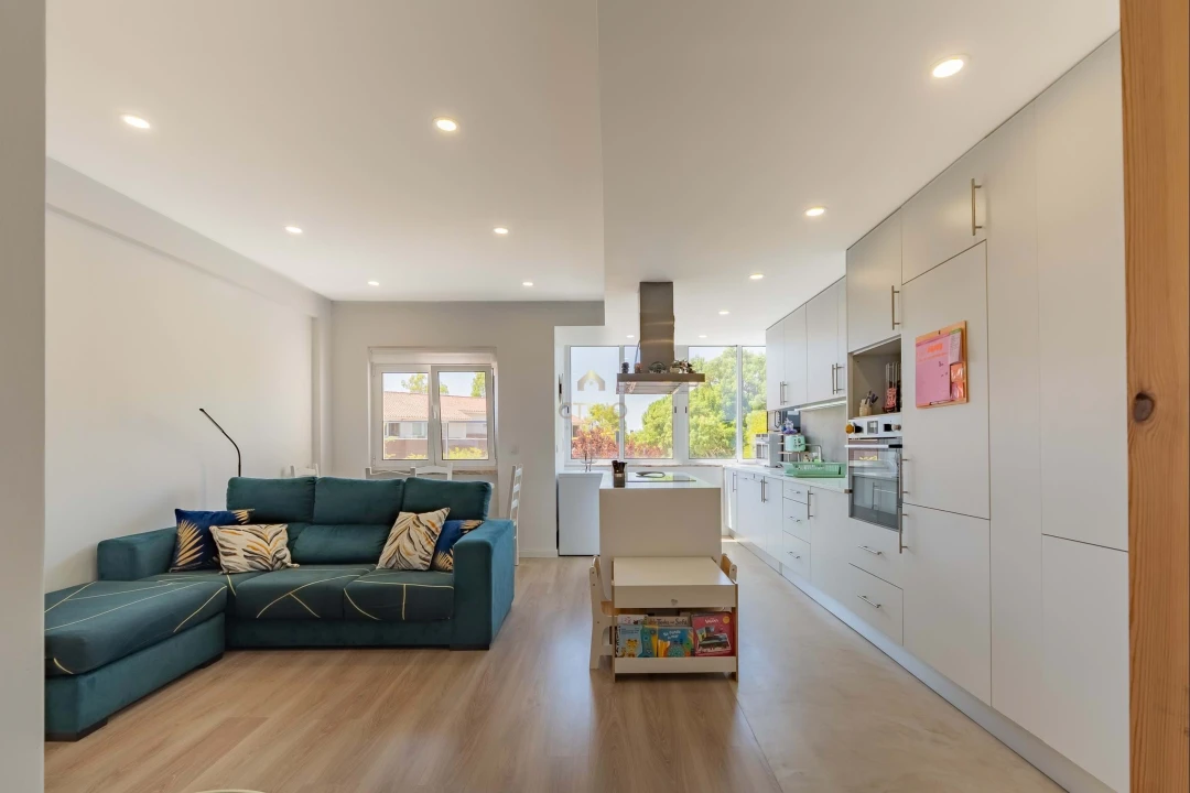 Apartamento T2 para Venda em Santa Iria de Azoia, São João da Talha e Bobadela Foto 4
